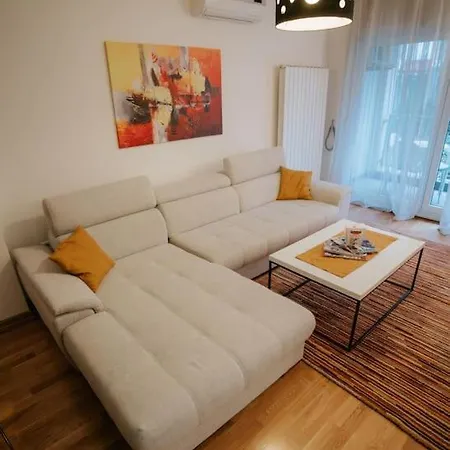 Apartament Saray - Stan Na Dan - *